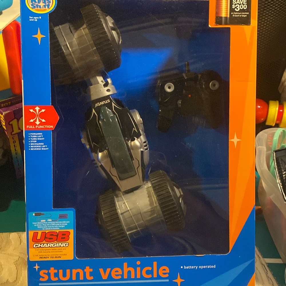 Kids stuff stunt vehicle radio control usb charging.